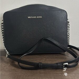 Michael Kors Elegant Black Crossbody Bag